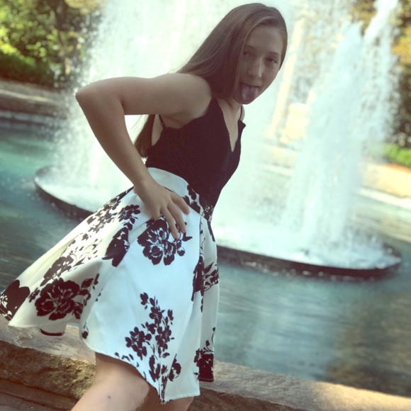 Homecoming Dress worn once - Picture 1 of 4